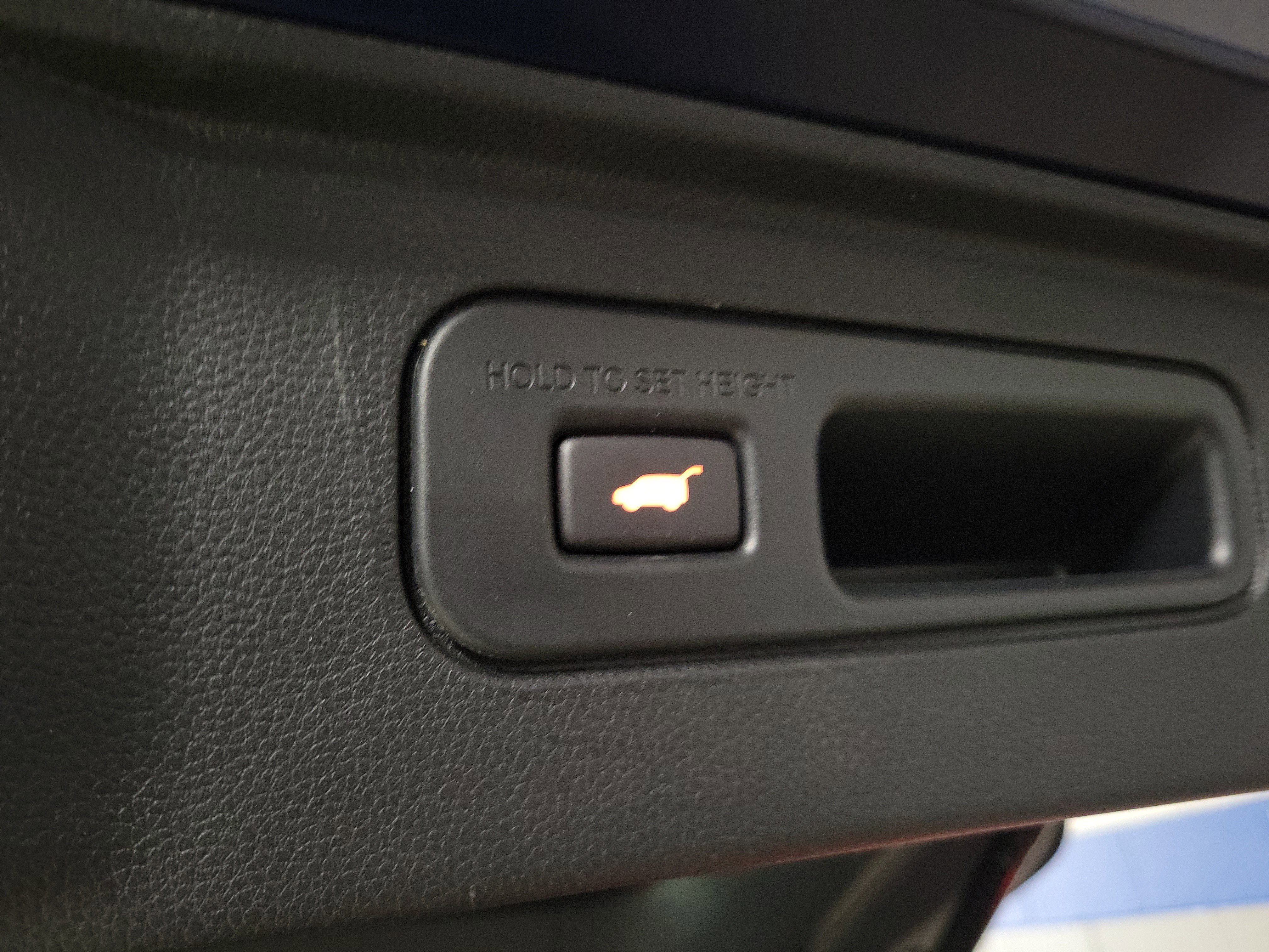 Used 2023 Honda Pilot EX-L image 10