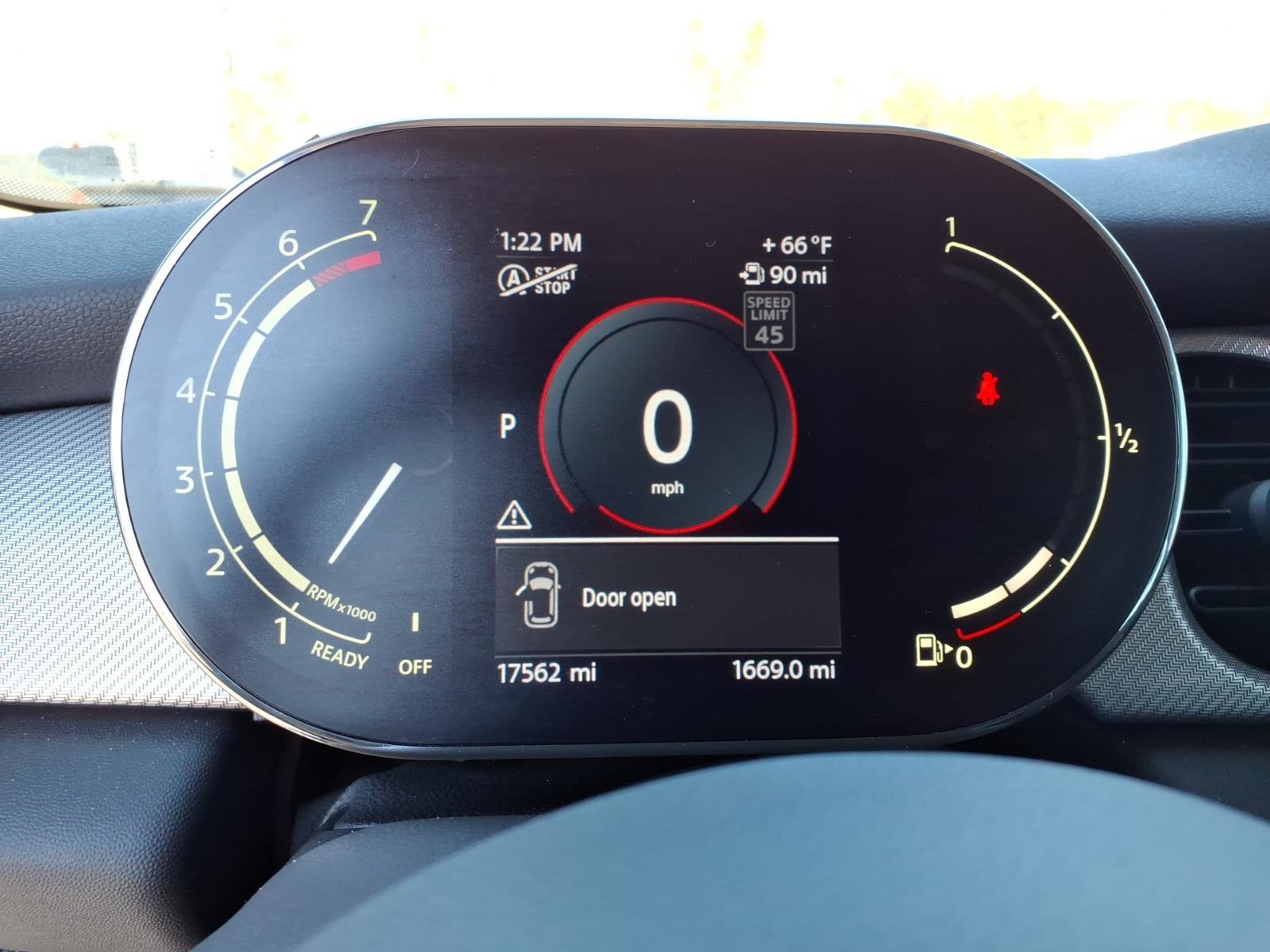 Used 2022 MINI Cooper 2-Door Hardtop image 10