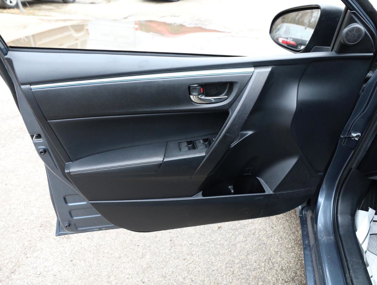 Used 2014 Toyota Corolla LE Premium w/ Driver Convenience Package image 14