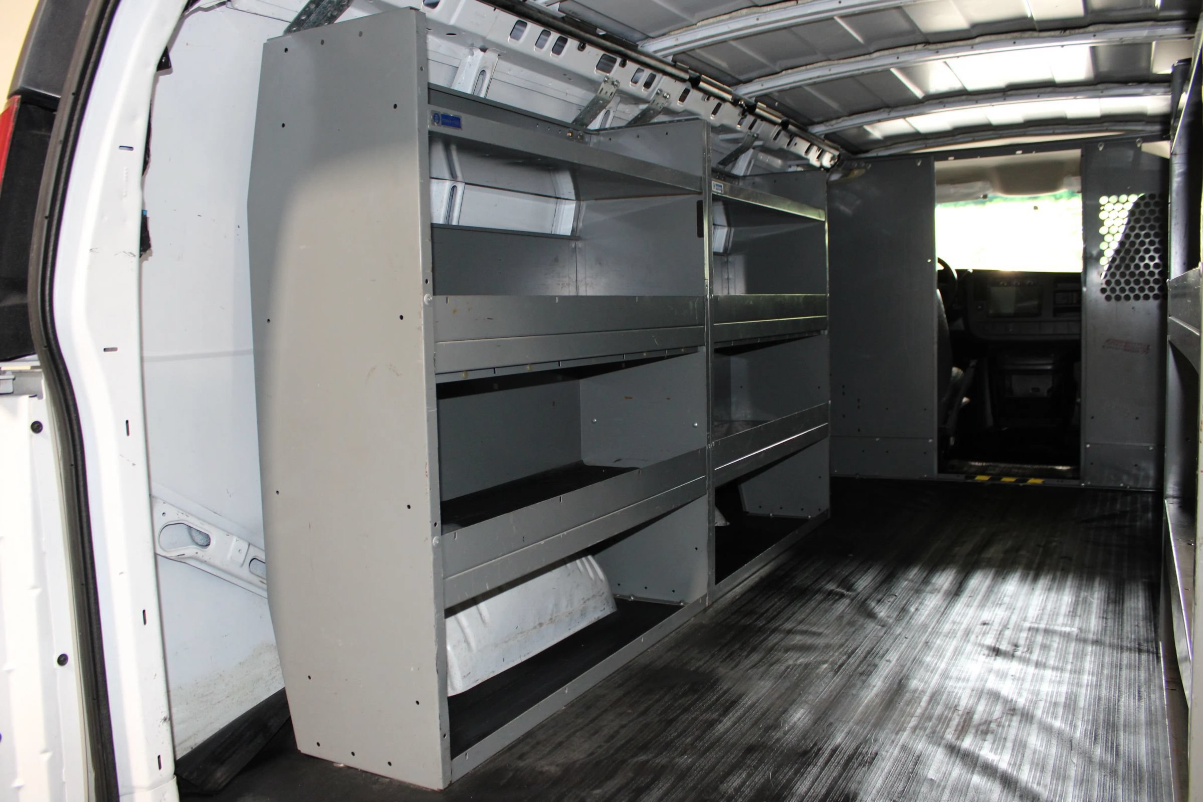 Used 2008 GMC Savana 2500 Extended RWD image 27