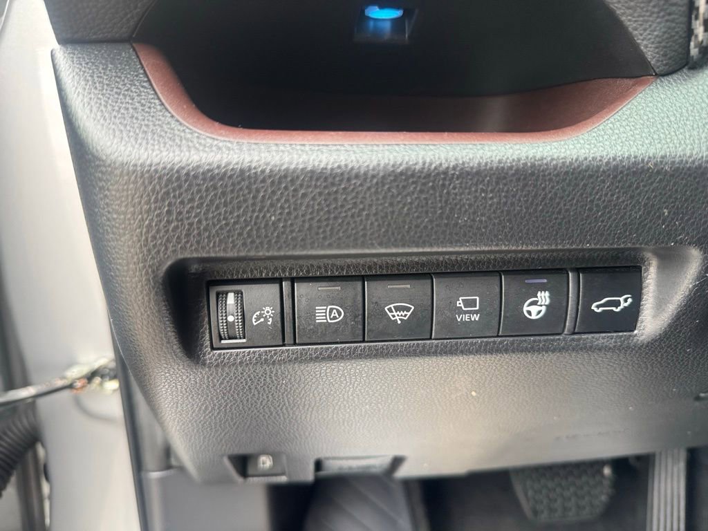 Used 2022 Toyota RAV4 Limited image 15