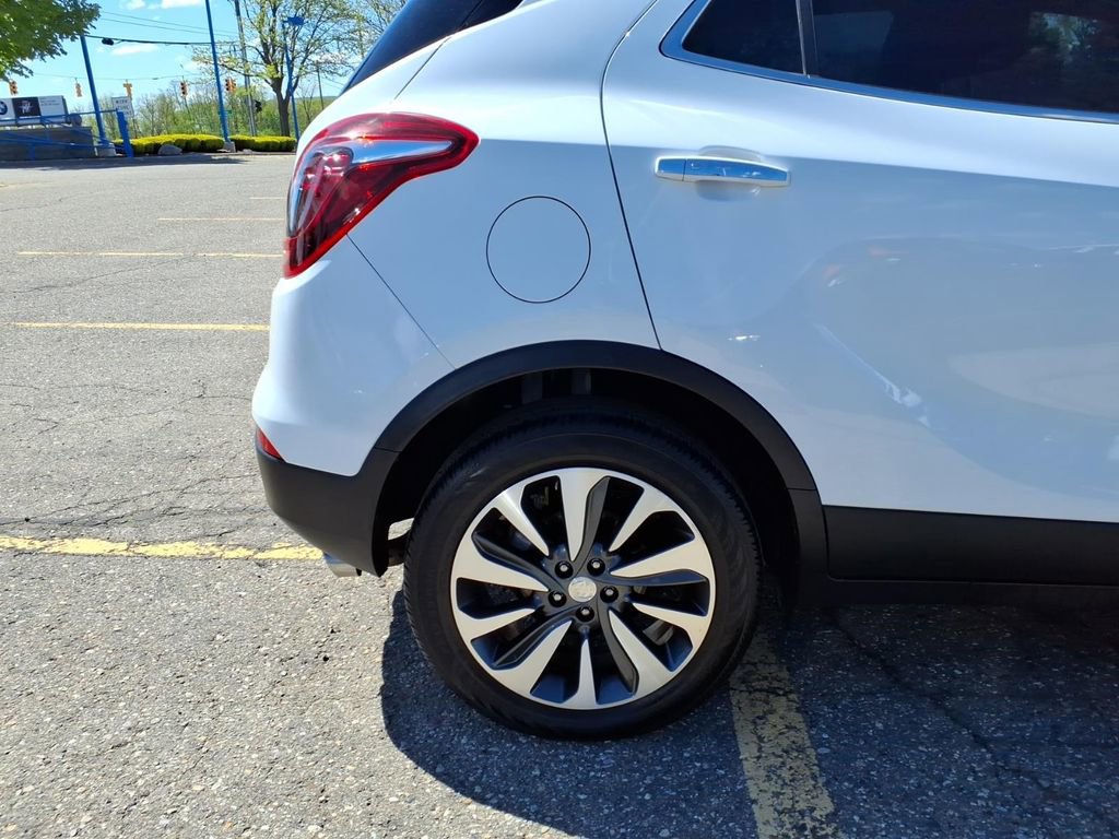Used 2022 Buick Encore Preferred w/ Safety Package AWD/4WD image 26