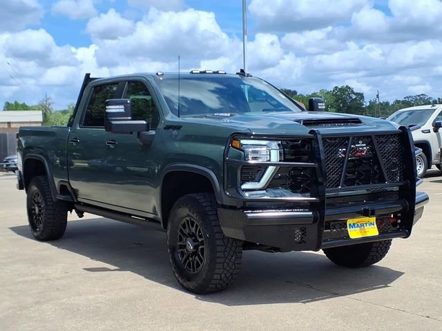 Used 2026 Chevrolet Silverado 2500 ZR2 w/ LPO, Dark Essentials Package image 3