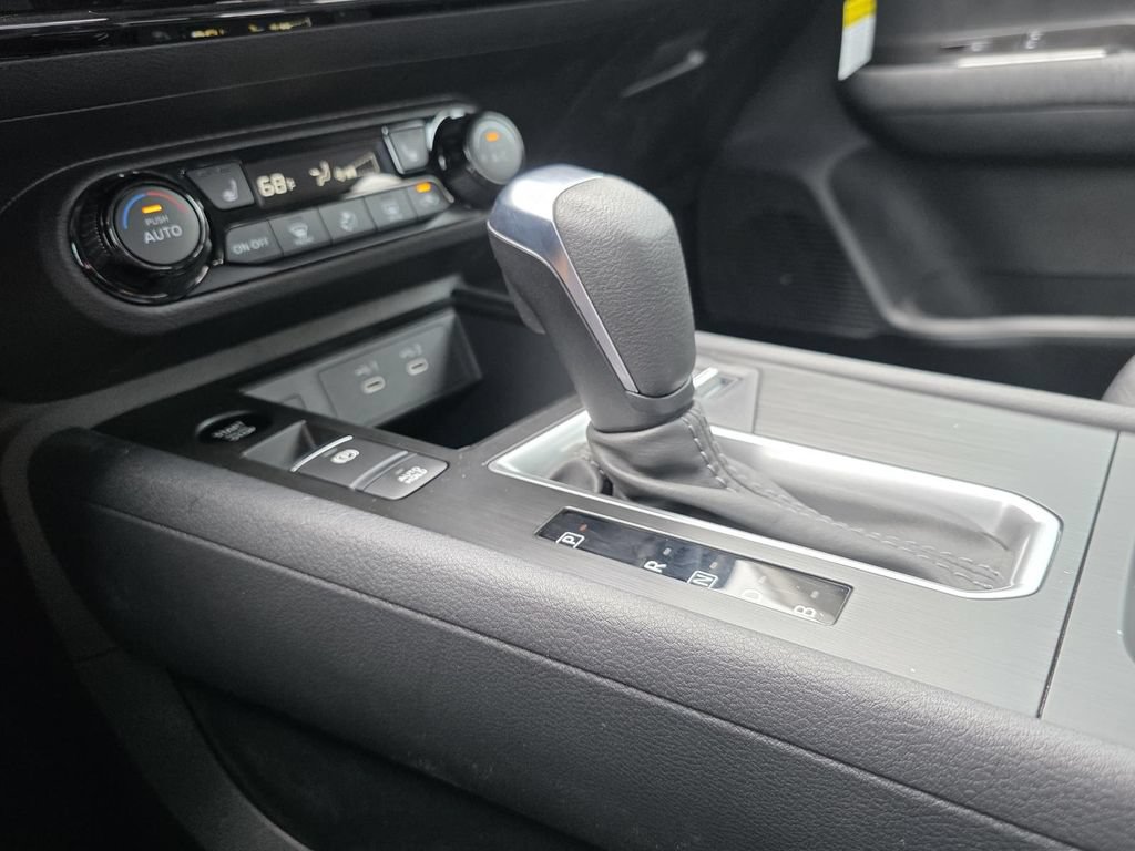 New 2026 Nissan Kicks SV w/ Charging Package FWD image 20