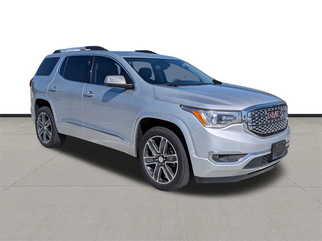 Used 2017 GMC Acadia Denali w/ Technology Package image 3