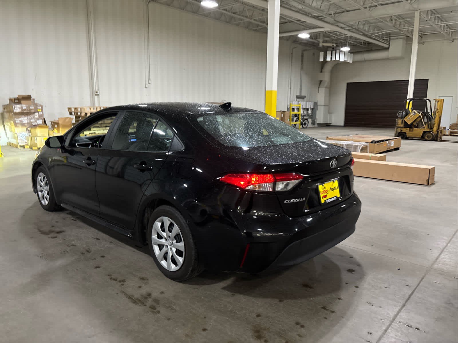 Certified 2025 Toyota Corolla LE FWD image 2