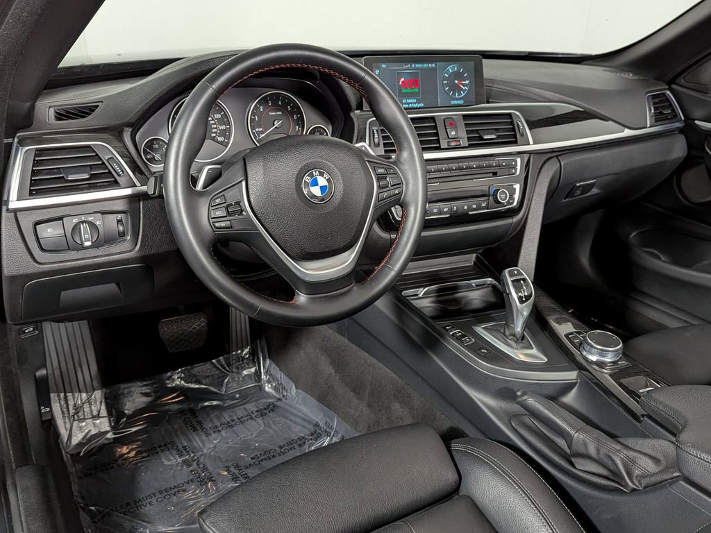 Used 2018 BMW 430i Convertible image 15