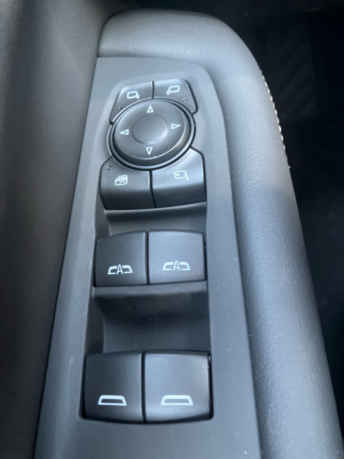 New 2026 GMC Yukon Elevation image 13