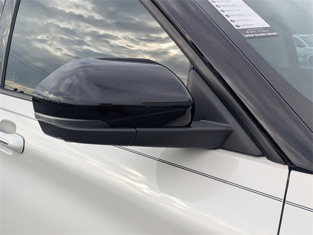 Used 2020 Ford Explorer Limited w/ Class III Trailer Tow Package image 10