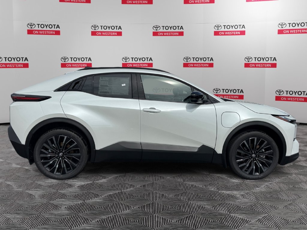 New 2026 Toyota C-HR AWD/4WD image 4