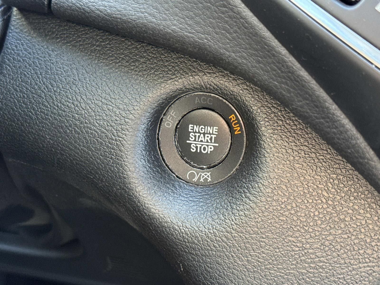 Used 2023 Jeep Cherokee Altitude Lux image 20