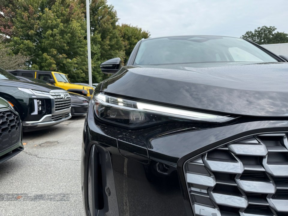 New 2025 Audi Q5 Premium Plus image 24