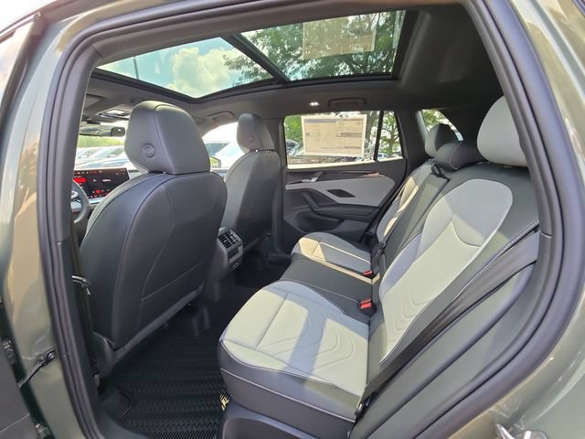 New 2026 Volkswagen Tiguan SE R-Line AWD/4WD image 21