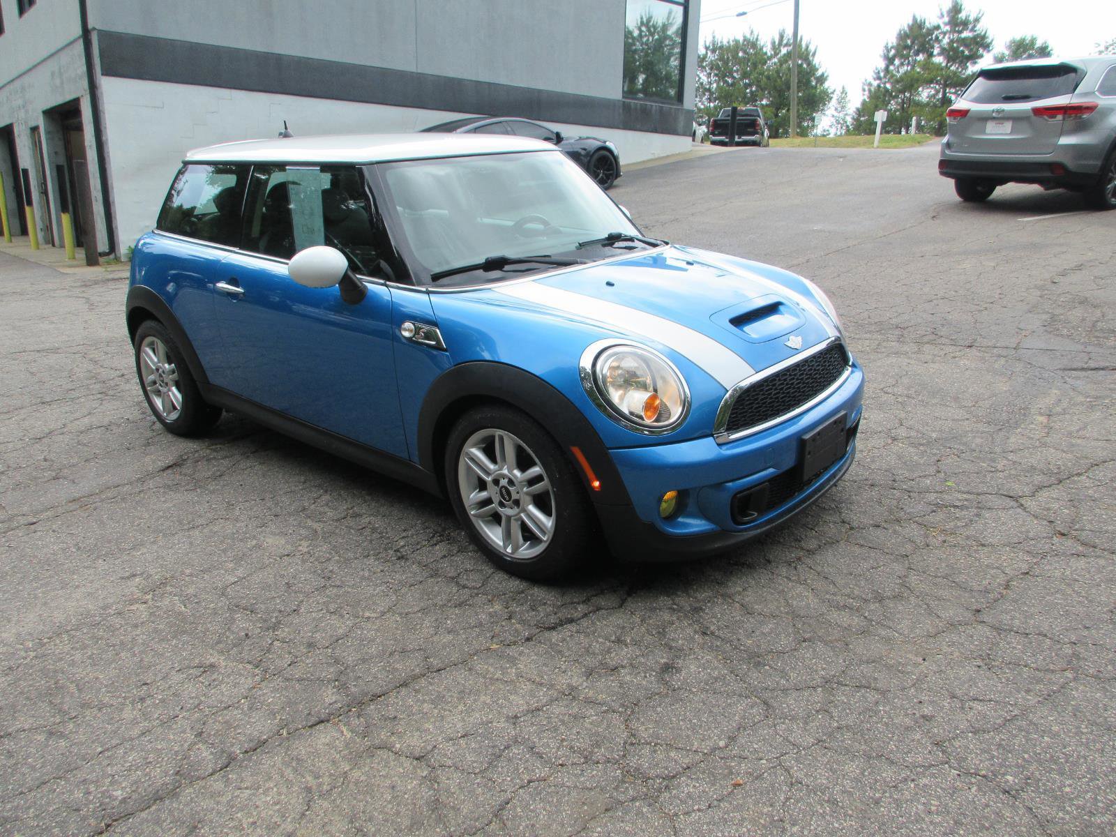Used 2011 MINI Cooper S FWD image 7
