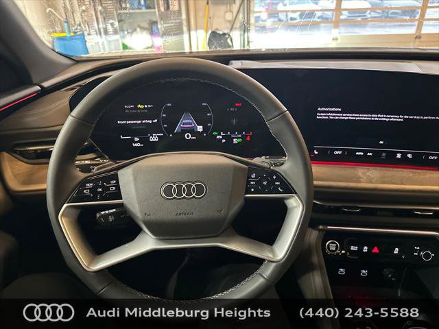 Used 2025 Audi Q5 Premium Plus w/ Premium Plus AWD/4WD image 16