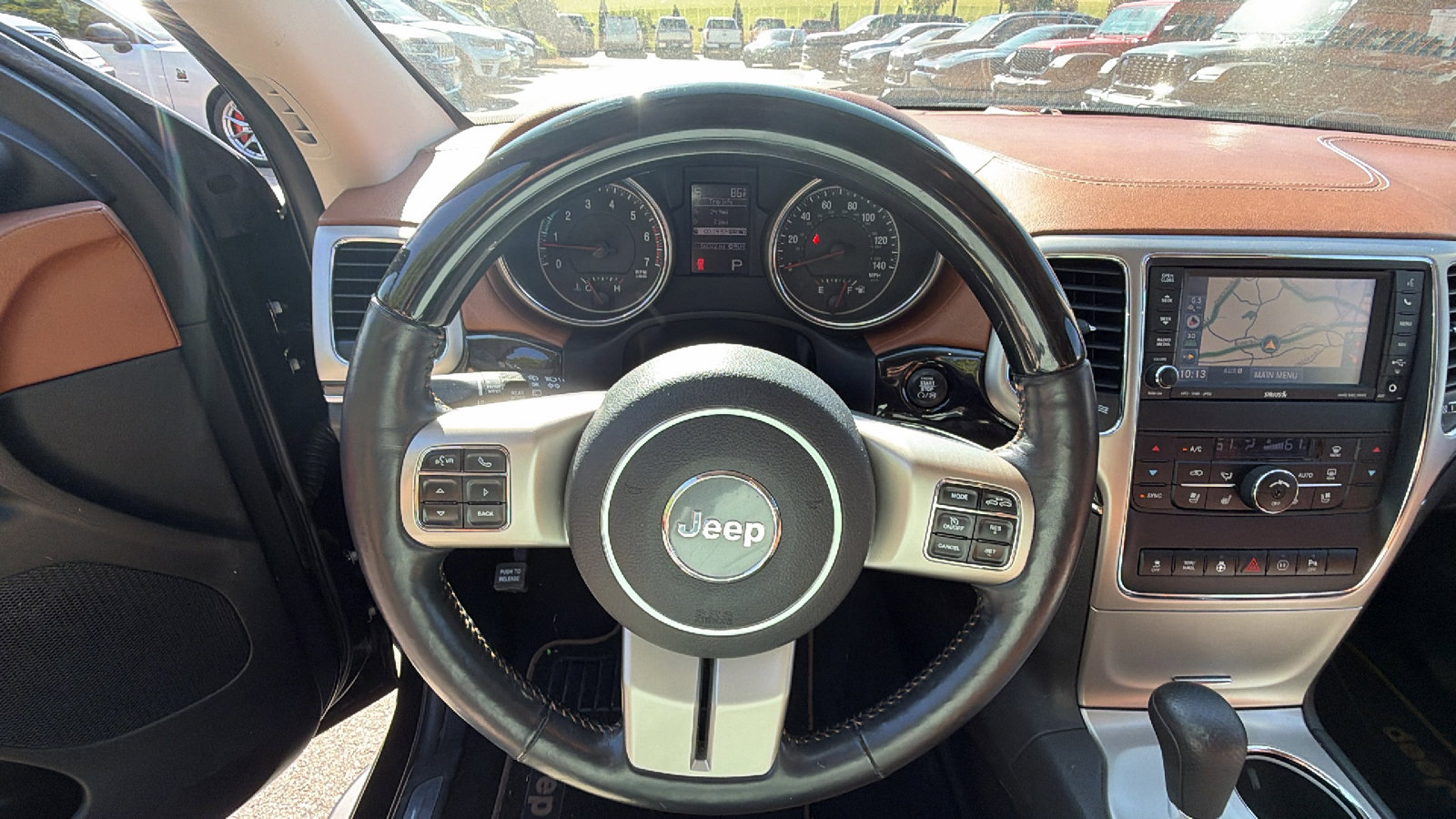 Used 2012 Jeep Grand Cherokee Overland Summit AWD/4WD image 27