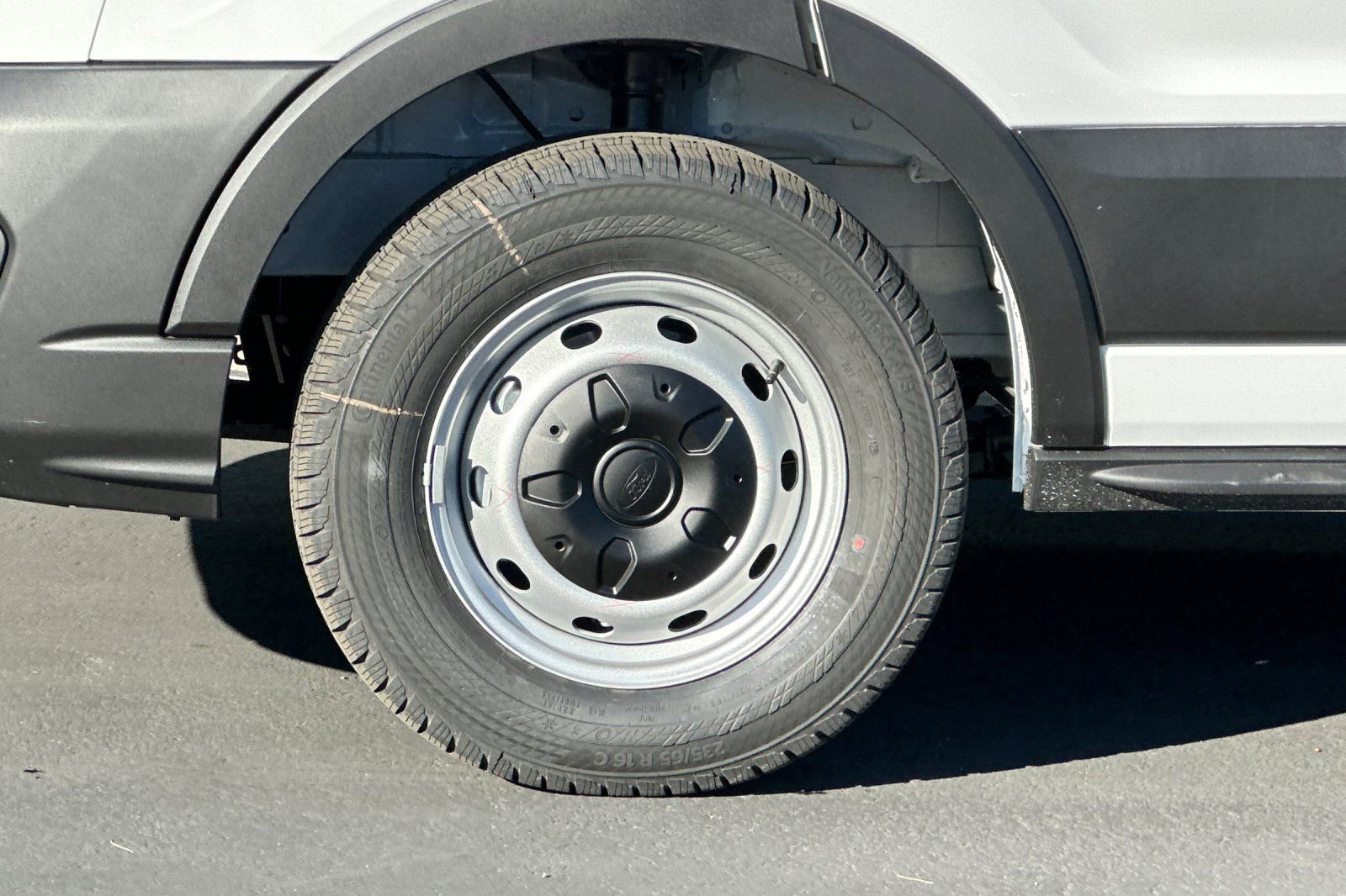 New 2026 Ford Transit 250 148 Medium Roof image 24