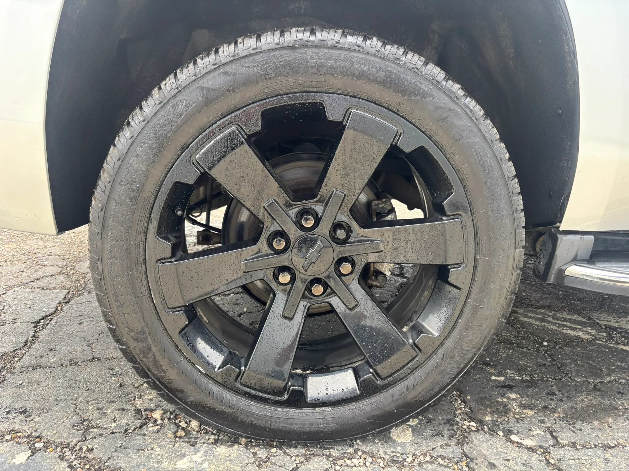 Used 2018 Chevrolet Tahoe Premier AWD/4WD image 9