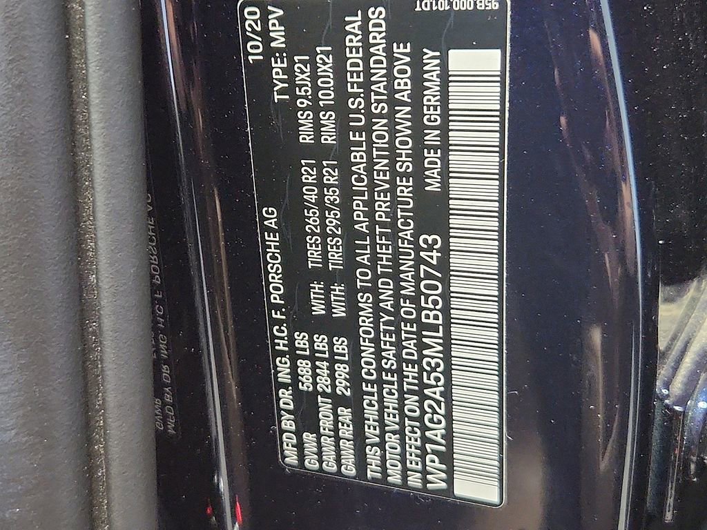 Certified 2021 Porsche Macan GTS AWD/4WD image 28