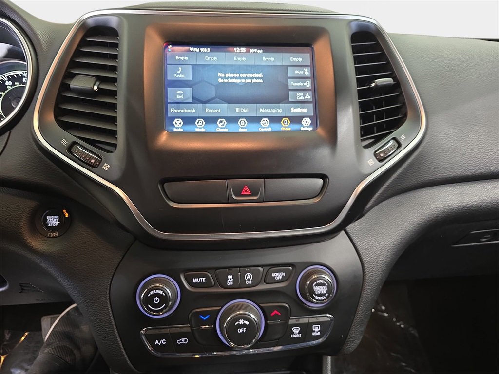 Used 2019 Jeep Cherokee Latitude Plus w/ Cold Weather Group image 22