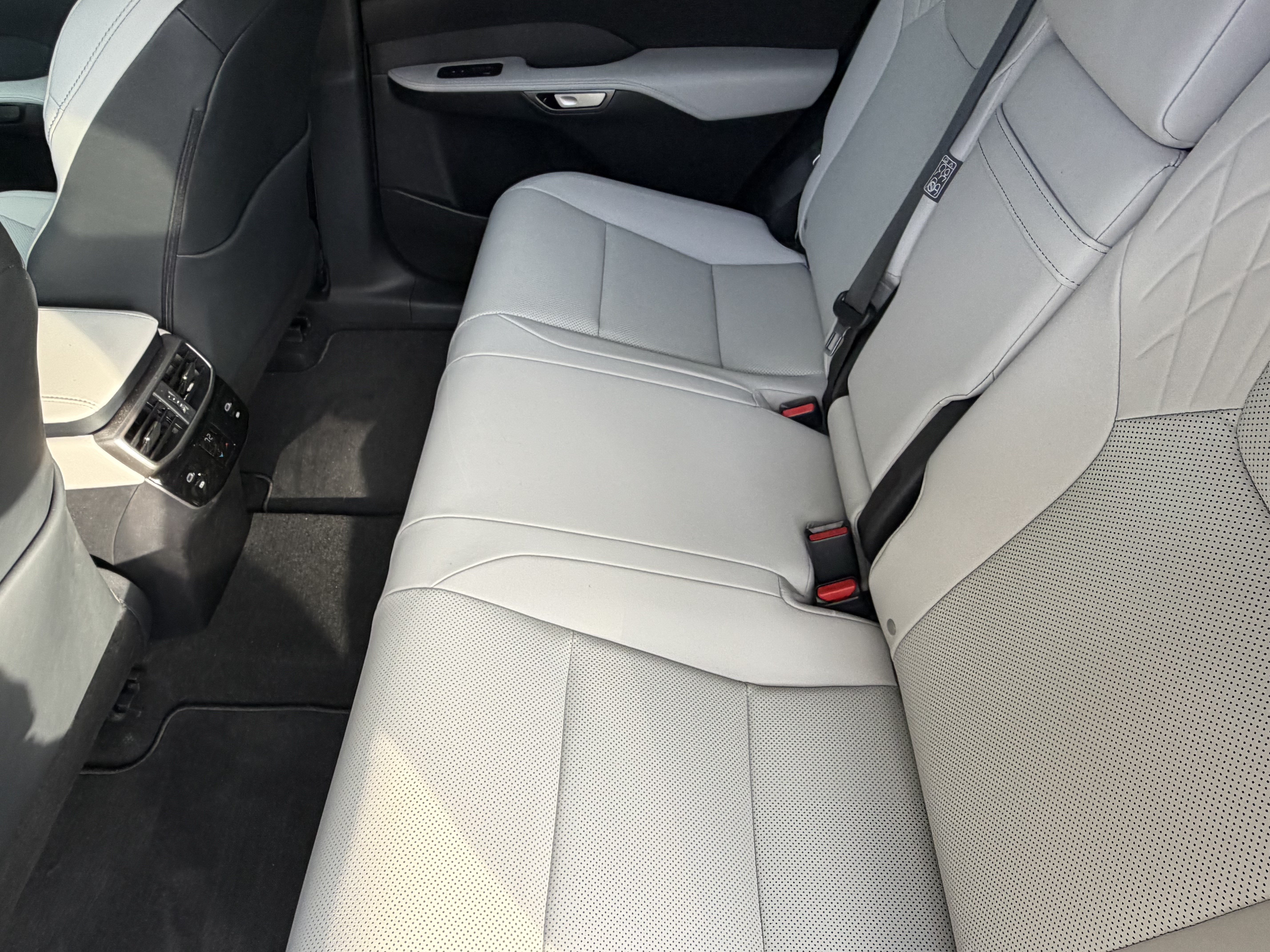 Certified 2025 Lexus RX 350 Premium w/ Convenience Package FWD image 30