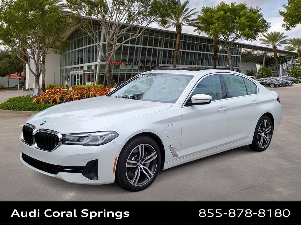 Used 2021 BMW 530e w/ Premium Package image 1
