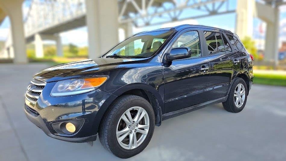 Used 2012 Hyundai Santa Fe Limited w/ Navigation Pkg 4