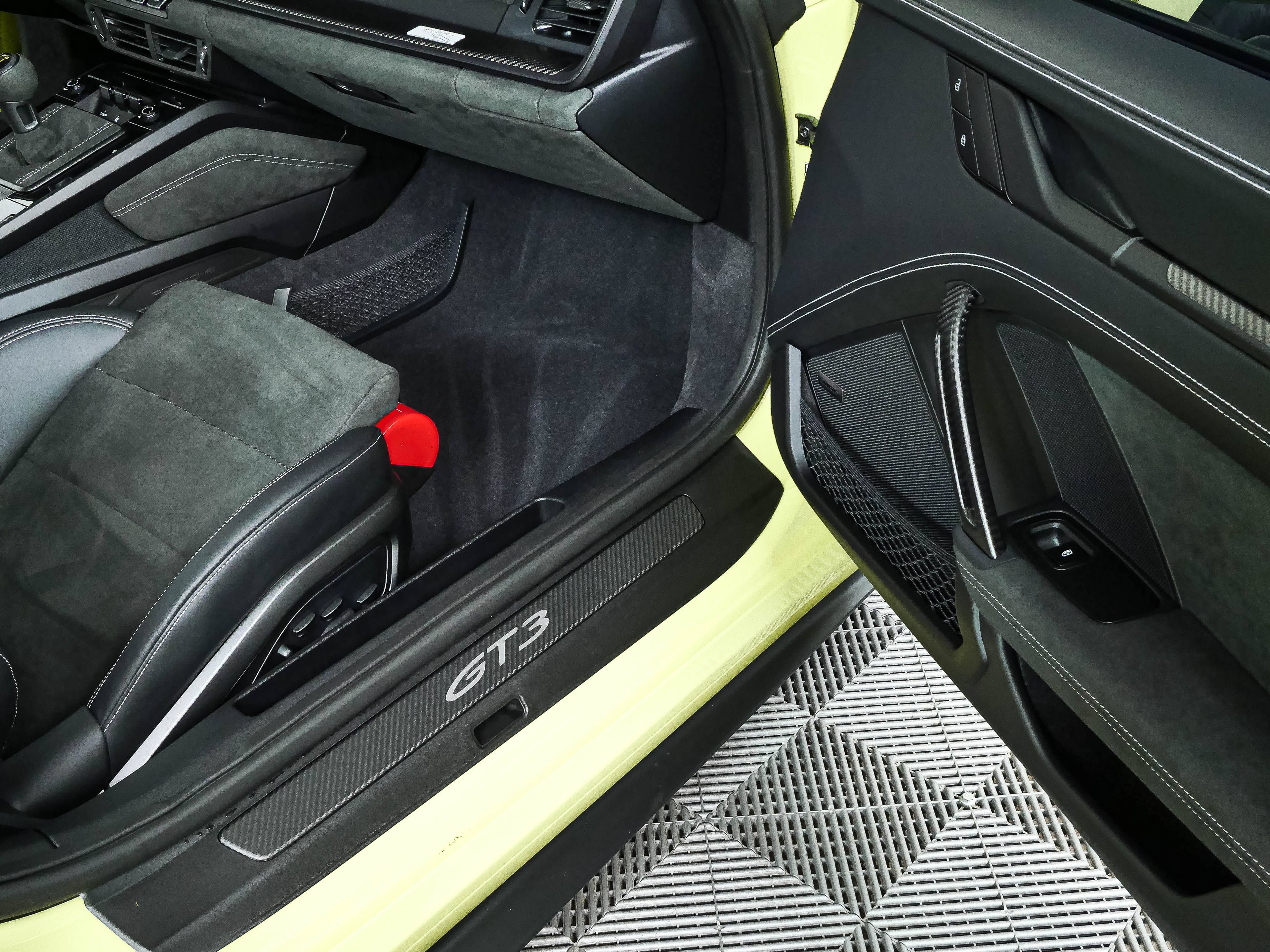 Certified 2026 Porsche 911 GT3 RWD image 24