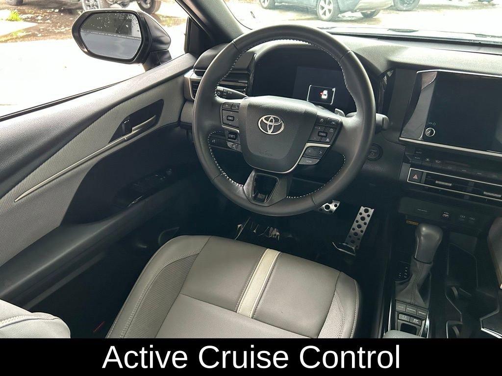 Used 2025 Toyota Camry SE w/ Convenience Package FWD image 9
