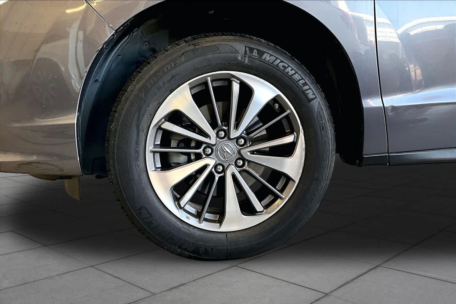 Used 2018 Acura RDX w/ Advance Package AWD/4WD image 10