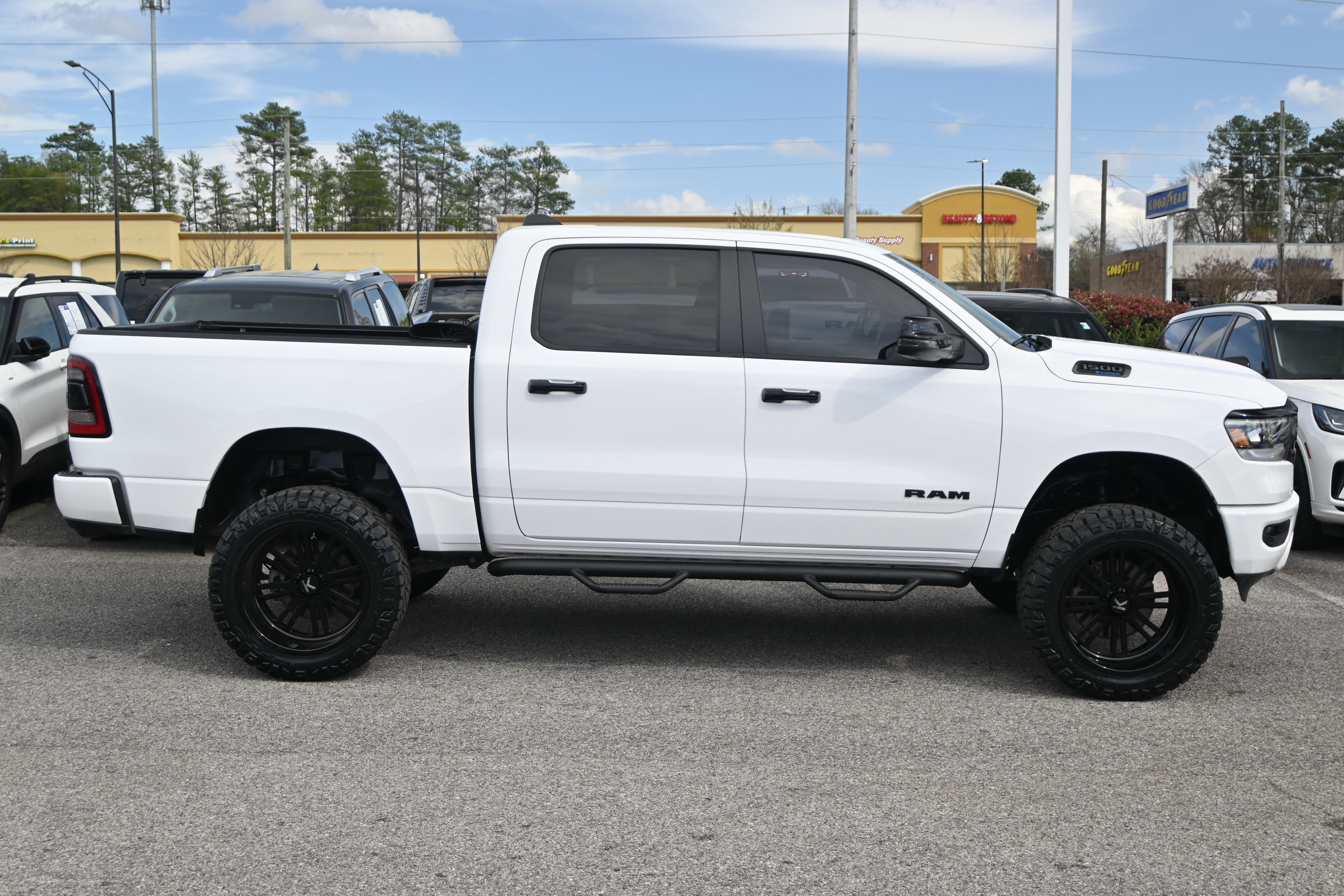 Used 2023 RAM 1500 Big Horn image 17