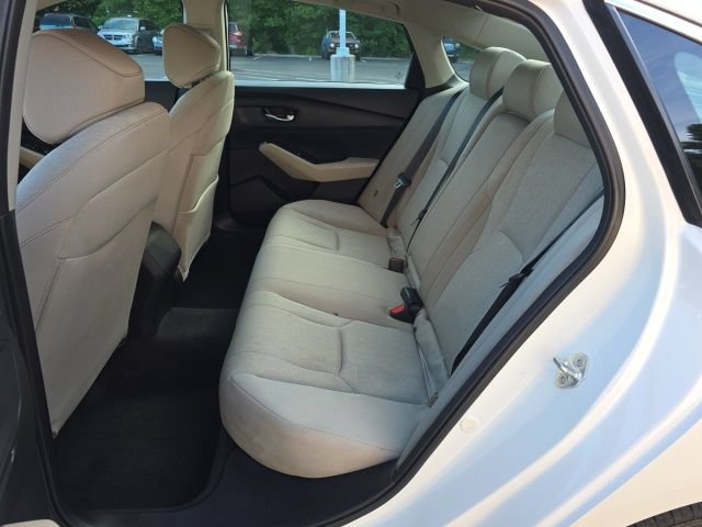 Used 2024 Honda Accord EX image 12