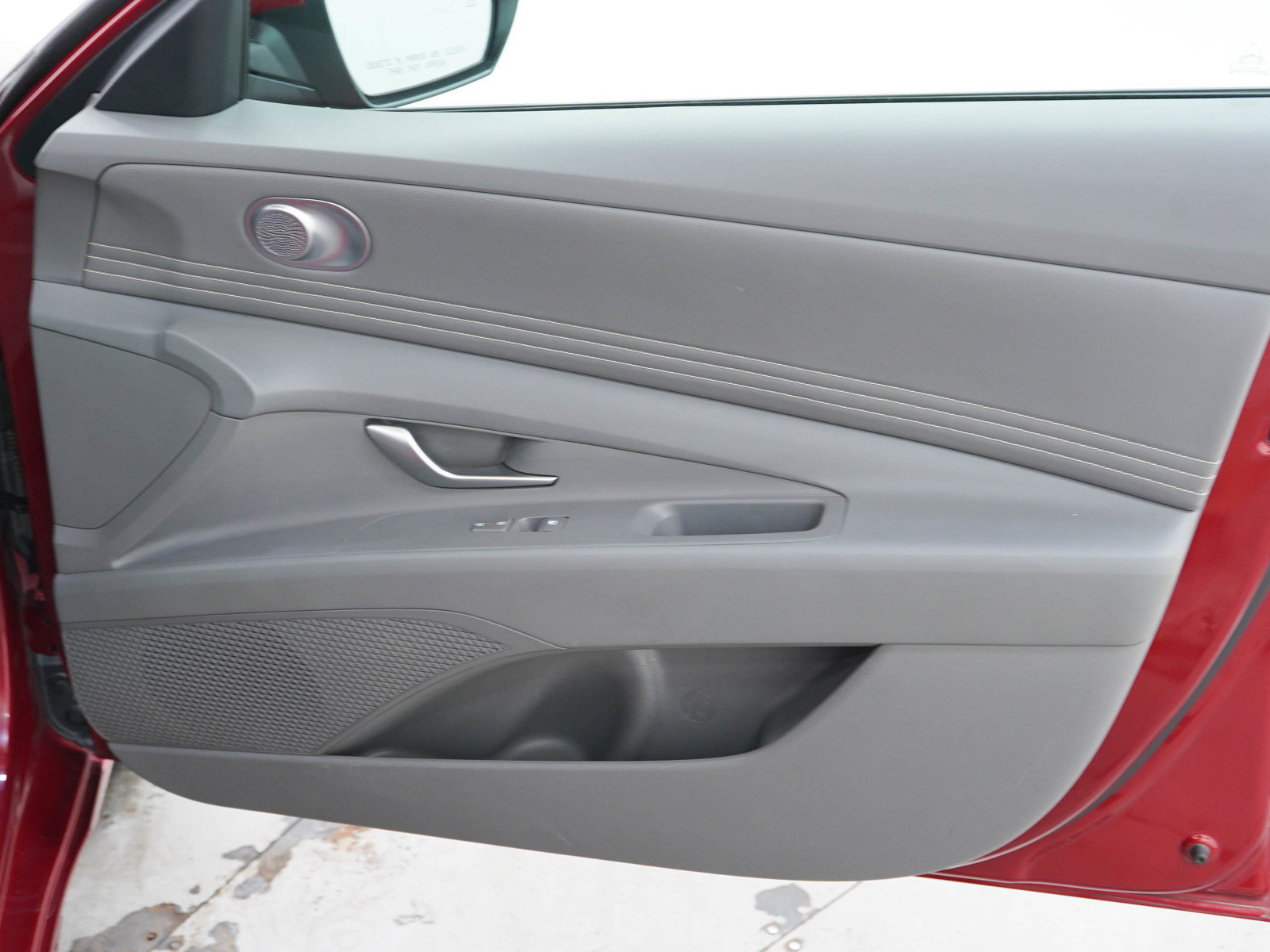 Used 2025 Hyundai Elantra SEL FWD image 11