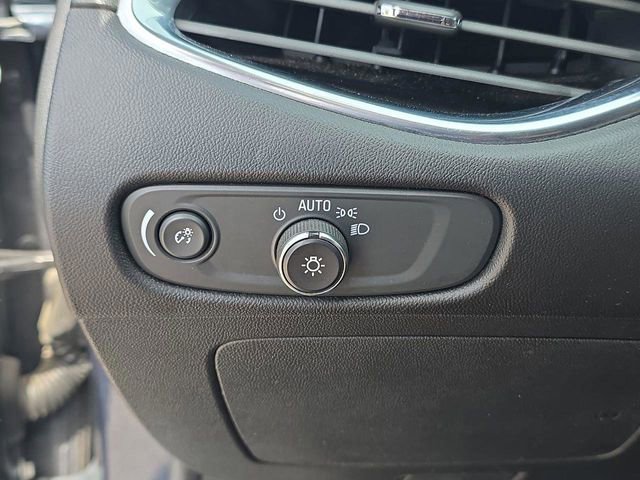 Used 2020 Chevrolet Malibu LT image 30