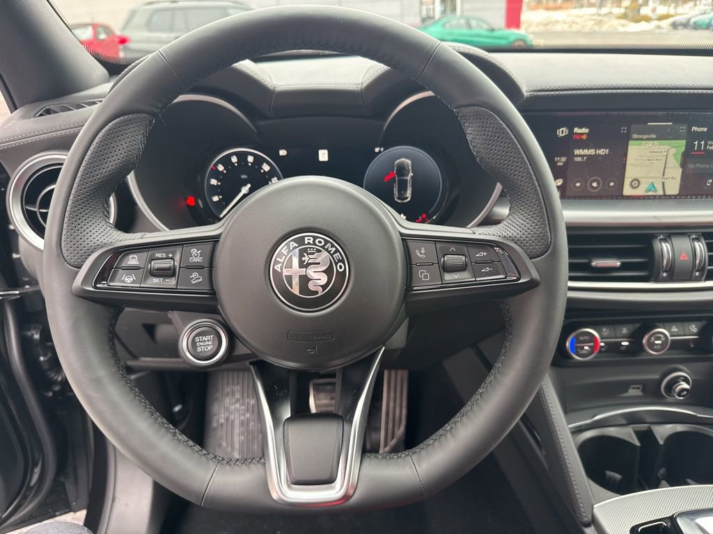 New 2026 Alfa Romeo Stelvio Sprint image 13