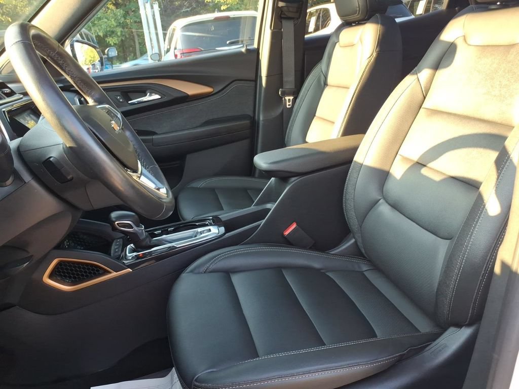 Used 2023 Chevrolet TrailBlazer ACTIV w/ Sun and Liftgate Package AWD/4WD image 16
