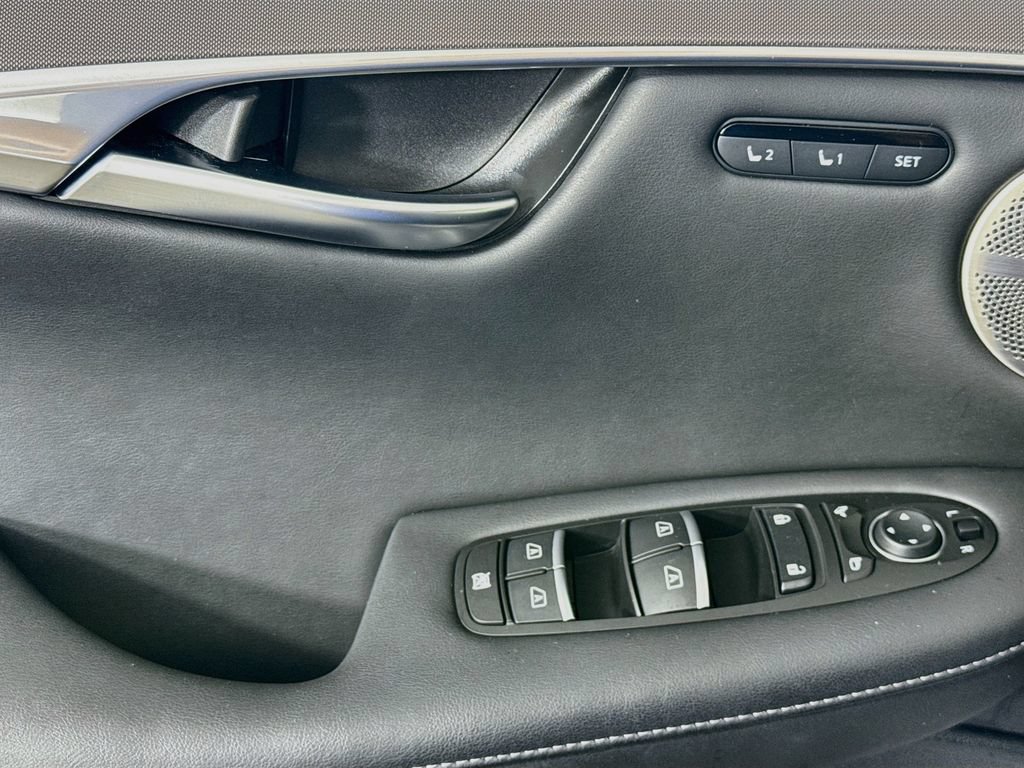 Certified 2023 INFINITI QX50 Luxe FWD image 24
