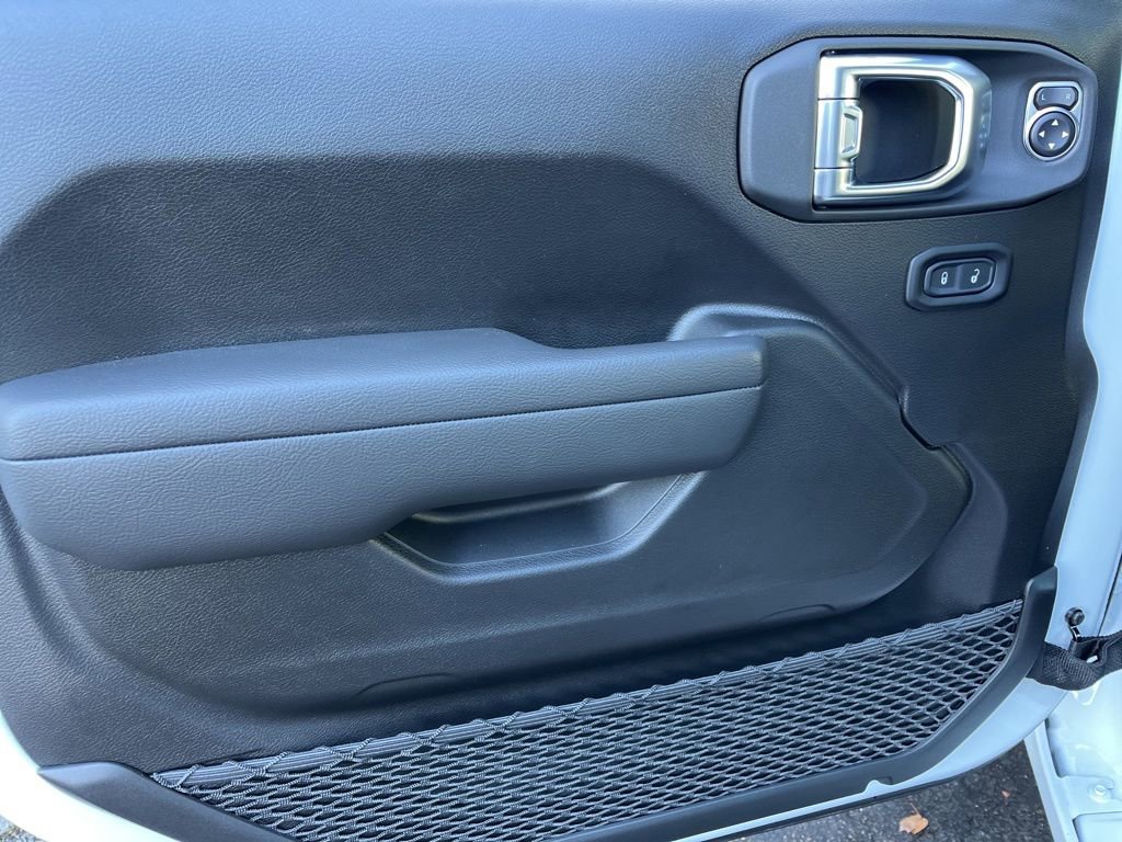 New 2026 Jeep Gladiator Sport AWD/4WD image 26