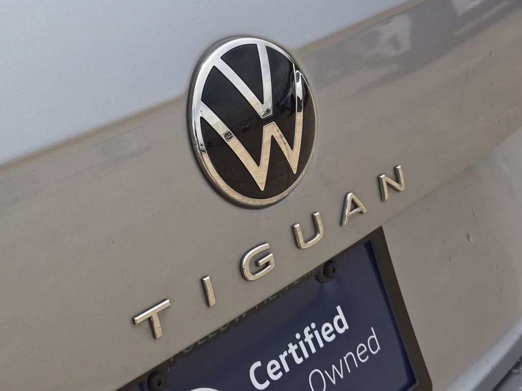 Used 2022 Volkswagen Tiguan SE FWD image 11