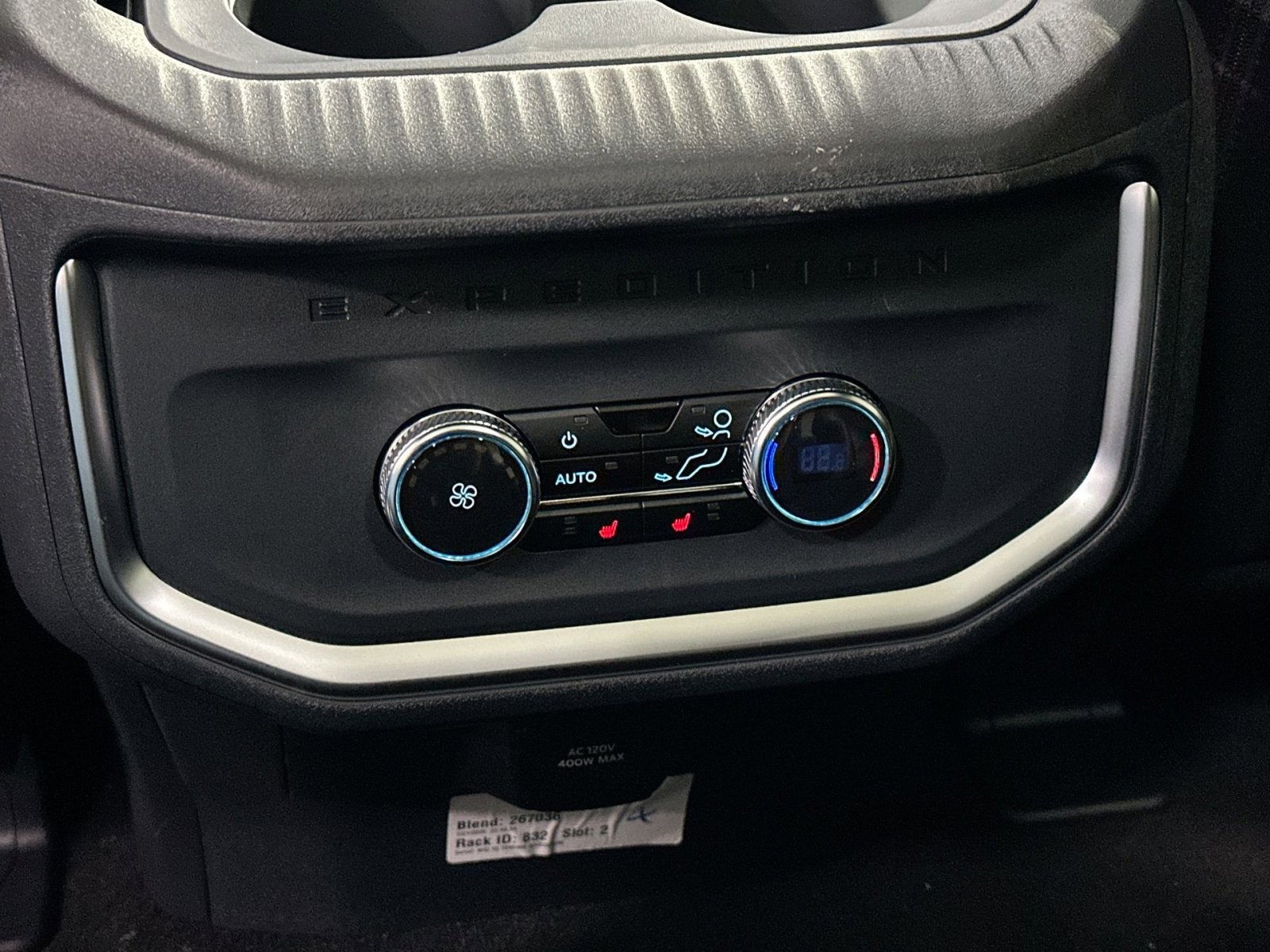 New 2026 Ford Expedition Platinum w/ Stealth Appearance Package image 32