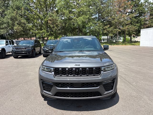 New 2026 Jeep Grand Cherokee Limited AWD/4WD image 5