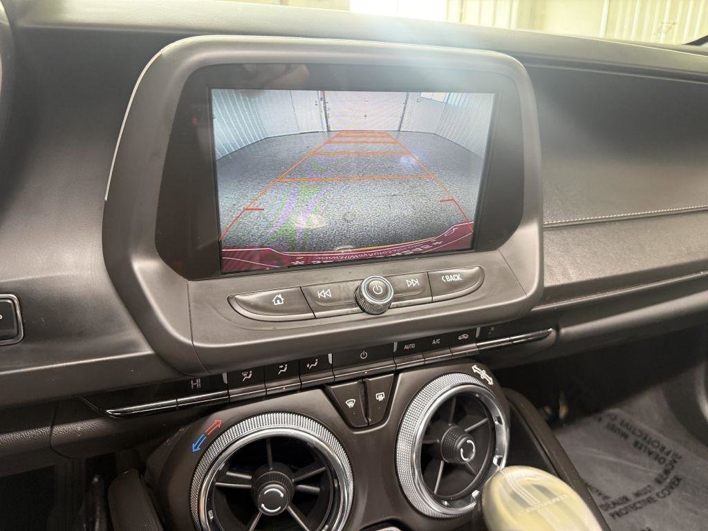 Used 2017 Chevrolet Camaro SS image 21