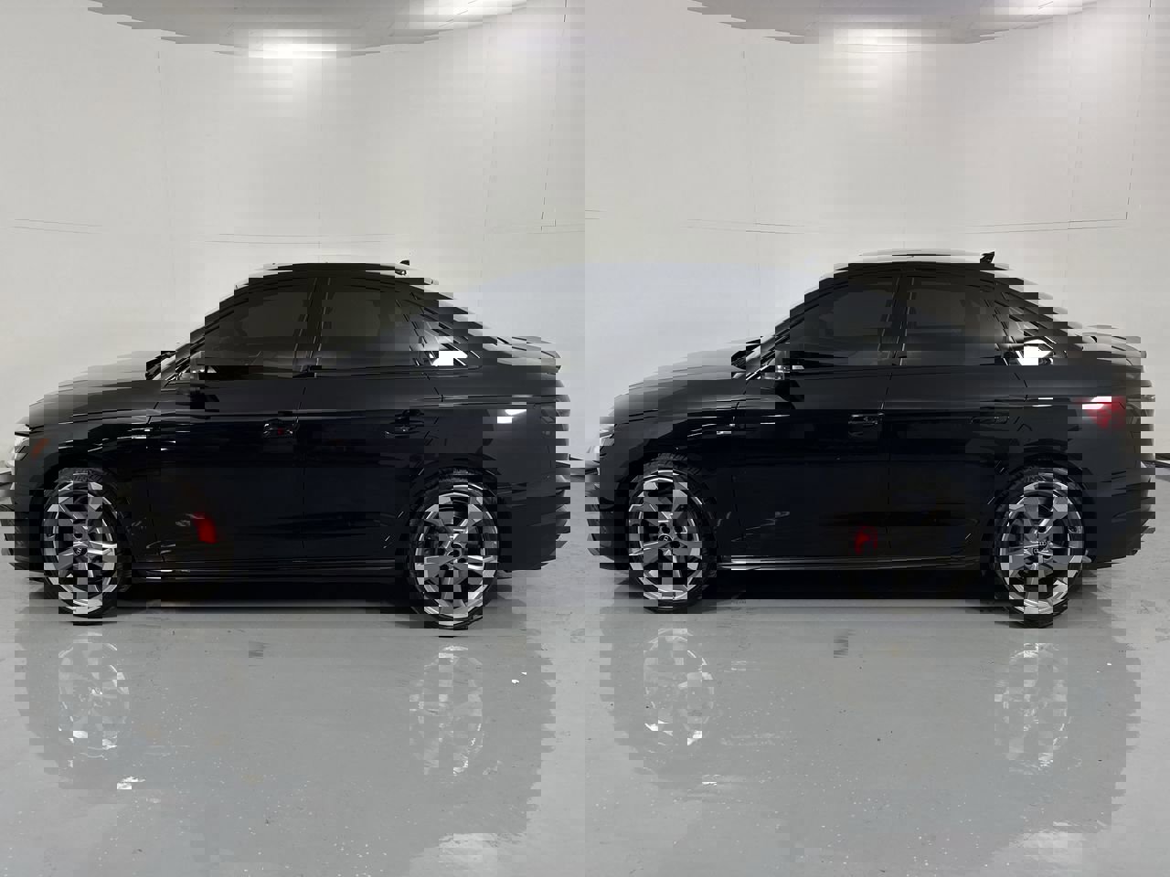 Used 2023 Audi A4 2.0T Premium Plus w/ Premium Plus Package image 30