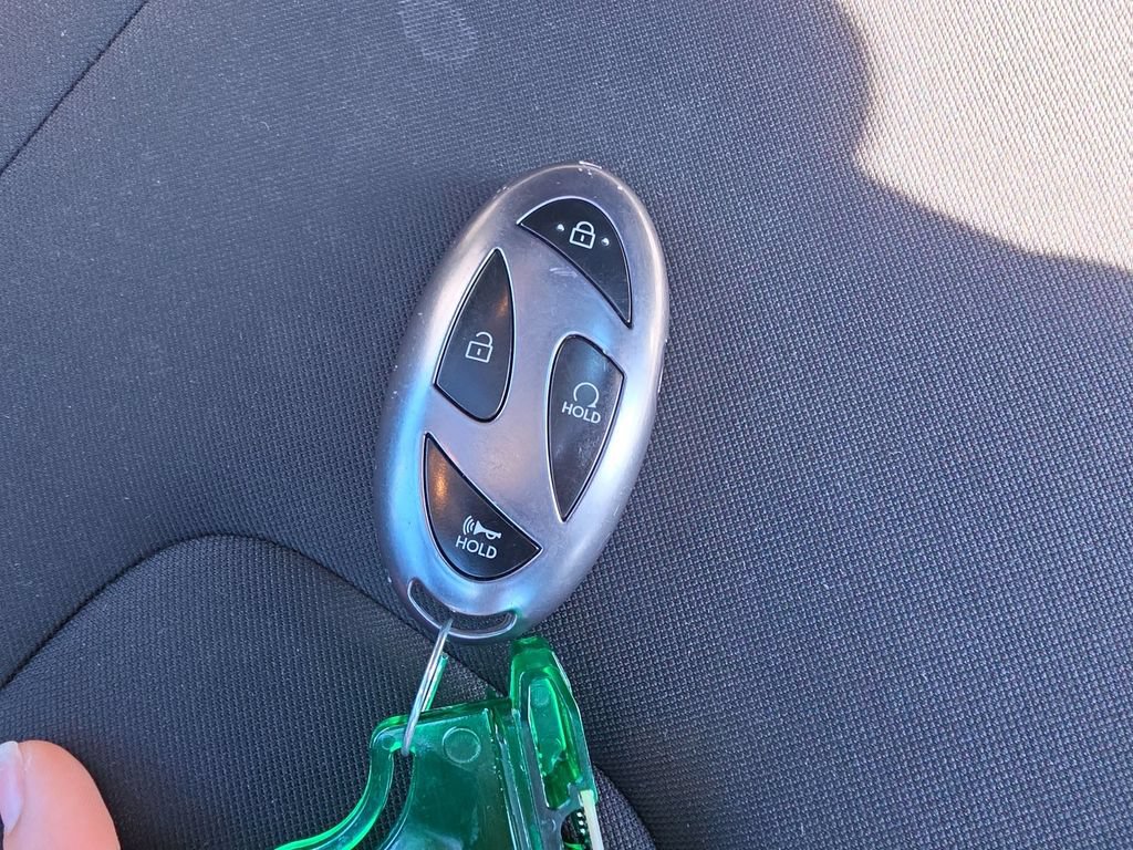 Used 2025 Hyundai Elantra SEL FWD image 34