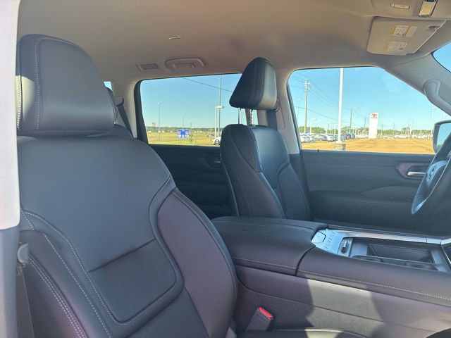 New 2026 Nissan Armada SV image 21