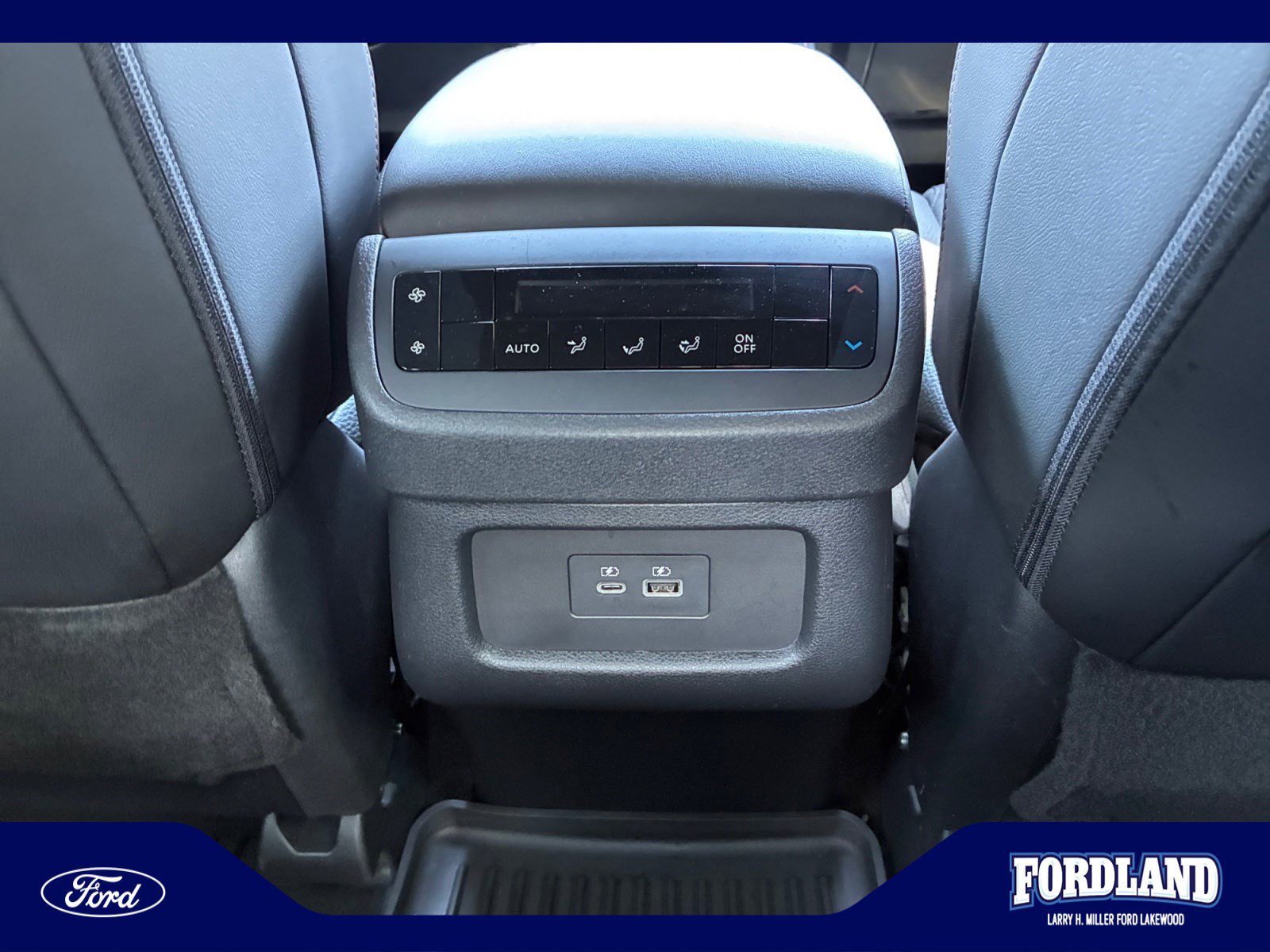 Used 2025 Nissan Pathfinder Rock Creek AWD/4WD image 31
