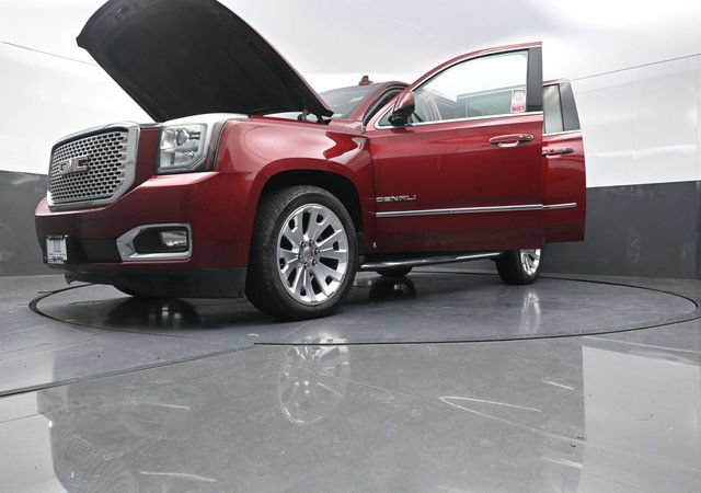 Used 2016 GMC Yukon XL Denali w/ Open Road Package AWD/4WD image 35