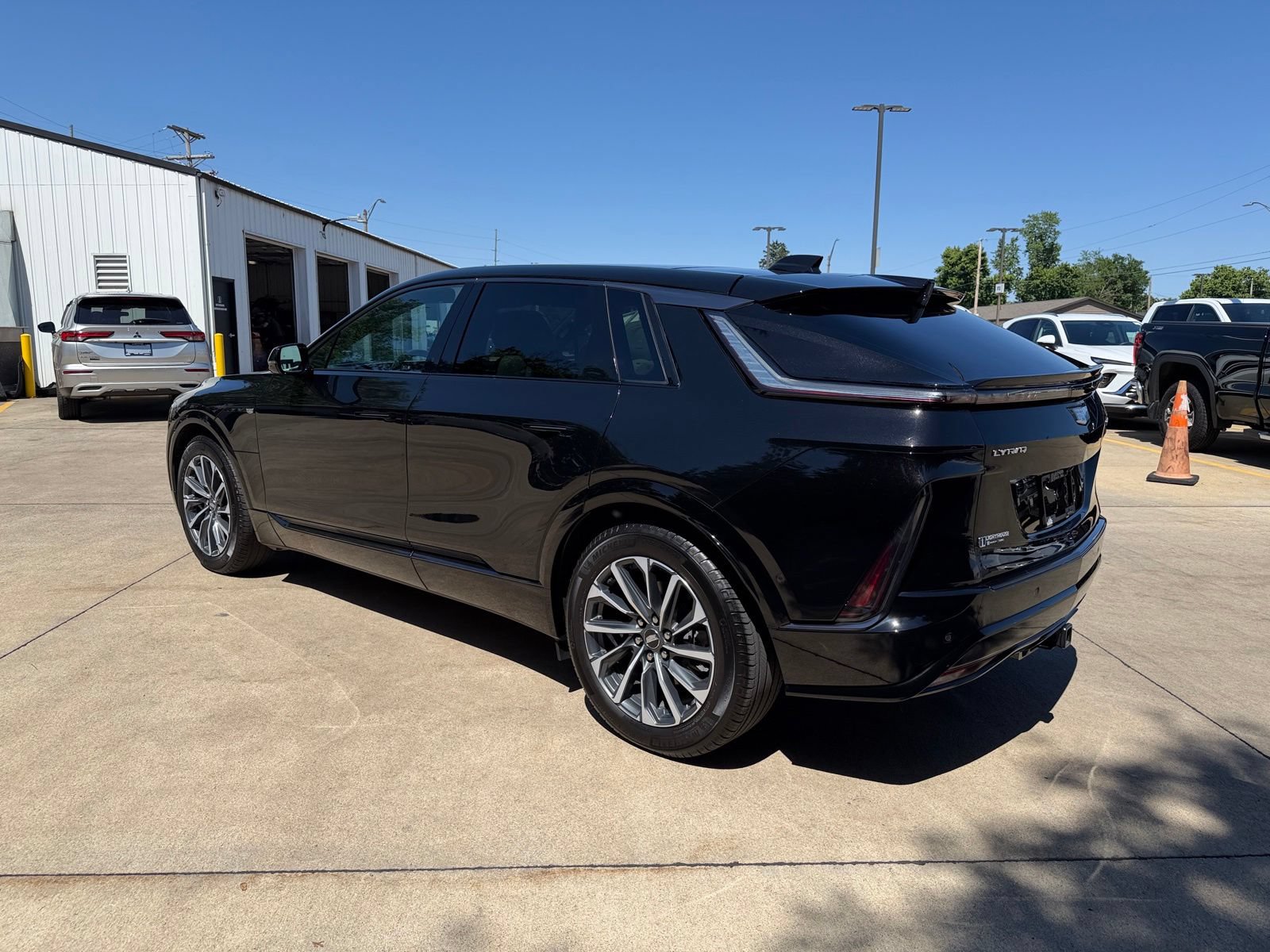 Used 2024 Cadillac Lyriq Sport AWD/4WD image 28