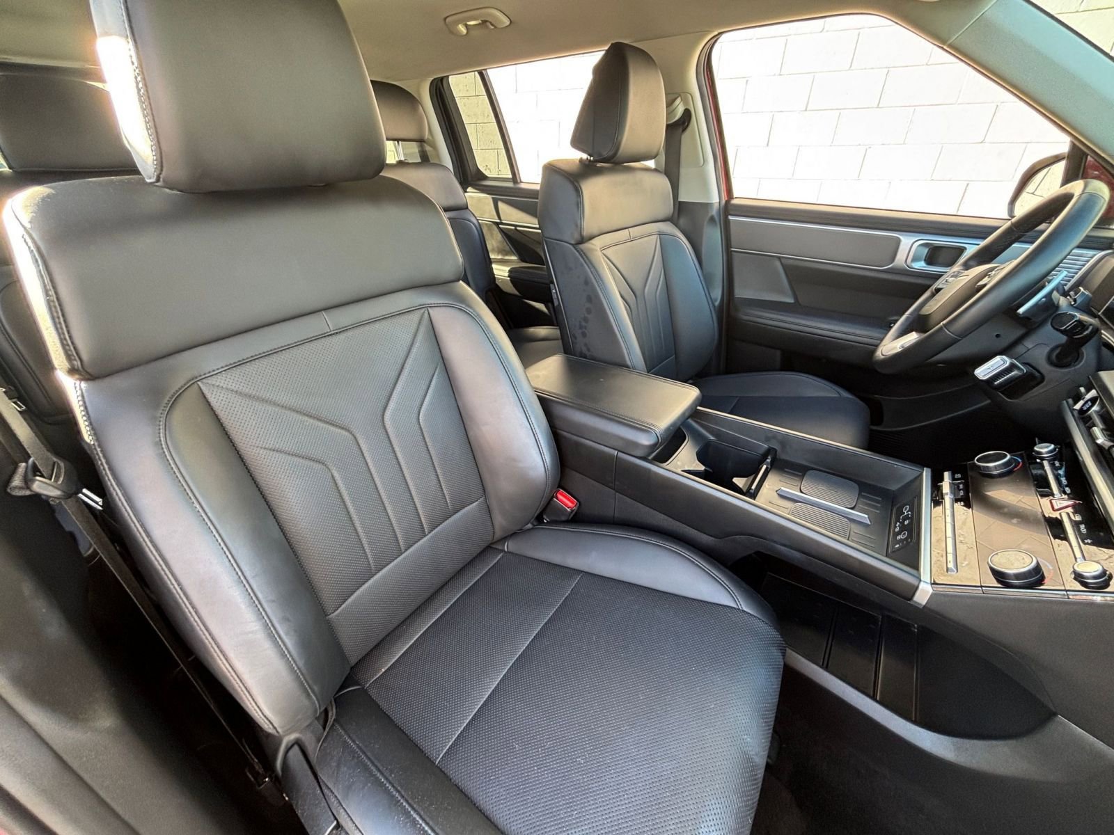 Used 2025 Hyundai Santa Fe SEL image 37