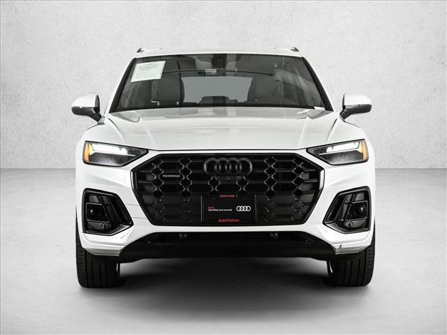 Certified 2025 Audi Q5 e Premium Plus w/ Premium Plus Package AWD/4WD image 2